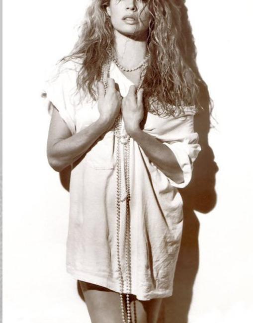 16P Best milf celeb Kim Basinger totally nude boobs and nice pussy