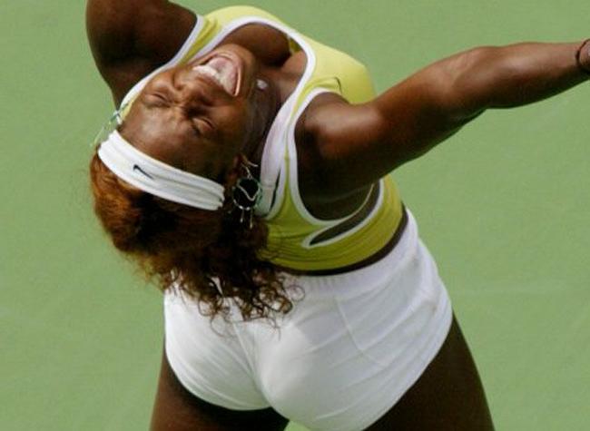 15P Serena Williams see thru hard nipples and lovely ass