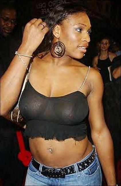15P Serena Williams see thru hard nipples and lovely ass