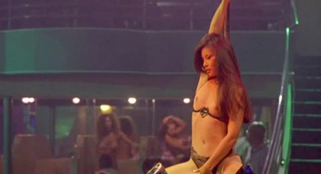 16P Strip celeb Lucy Liu lesbian kiss and sexy perky tits