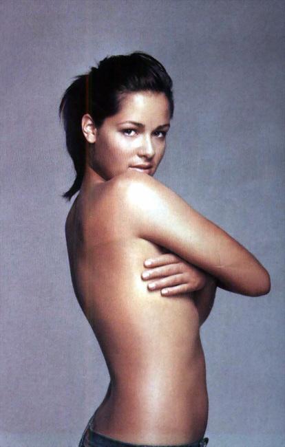 16P Celebrity babe Ana Ivanovic hot upskirt and sexy ass