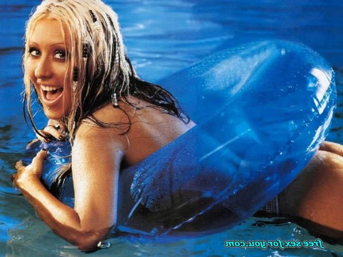 16P Christina Aguilera posing nude and shows ass and tits in seethru