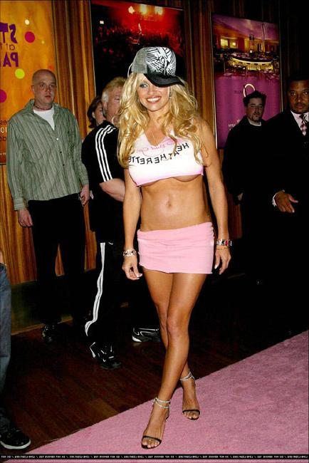 15P Pamela Anderson sexy thongs and lovely nipple slip