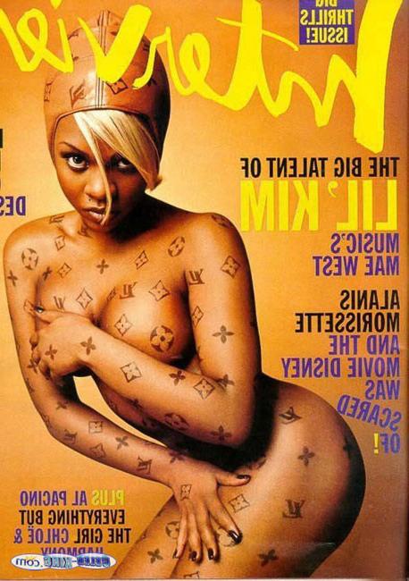 15P Celebrity Lil Kim fantastic nipple slip