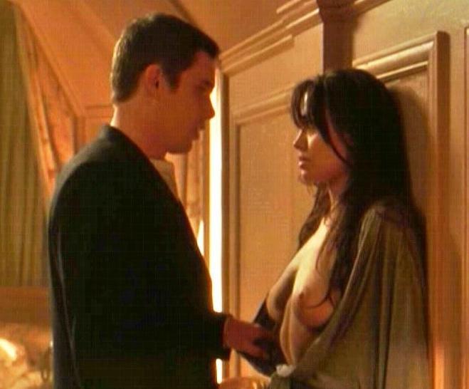 16P Angelina Jolie Nude