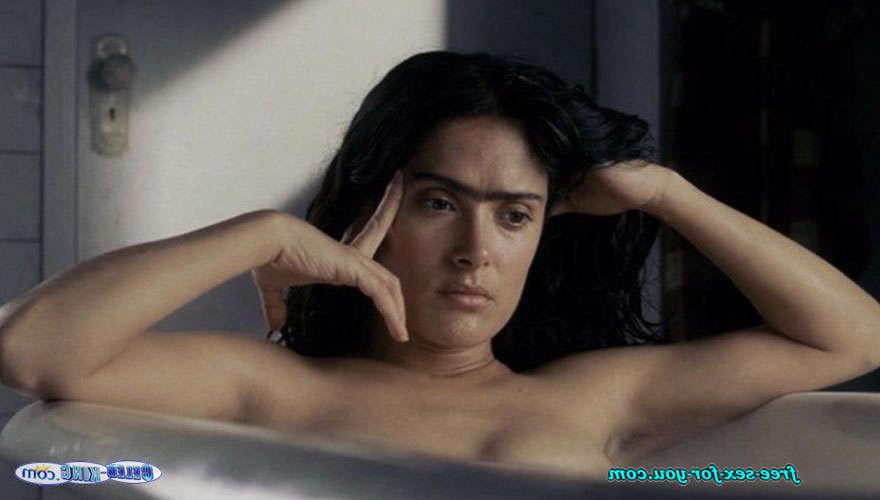 16P Salma Hayek showing her nice big tits in nude movie scenes