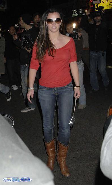 15P Britney Spears paparazzi shaved pussy and hot tits
