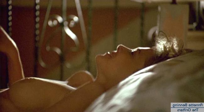 16P Celebrity hottie Annette Benning nude scenes