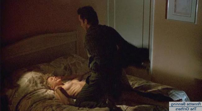 16P Celebrity hottie Annette Benning nude scenes