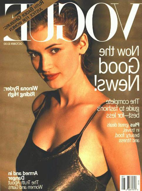 15P Celebrity actress Winona Ryder showing hot boobs