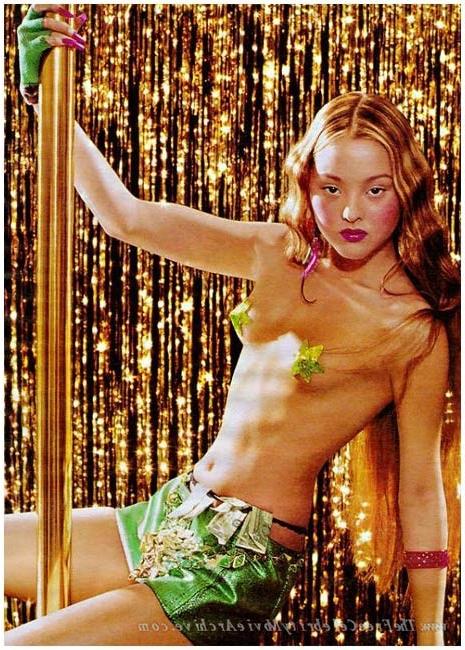 15P Asian celebrity Devon Aoki totally nude