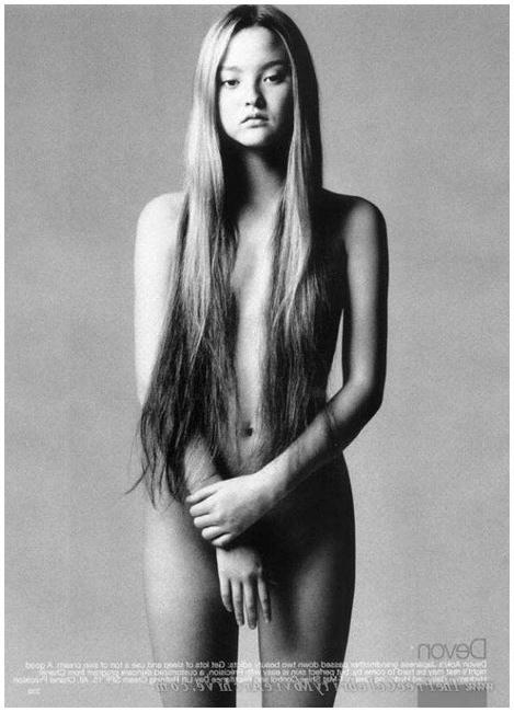 15P Asian celebrity Devon Aoki totally nude