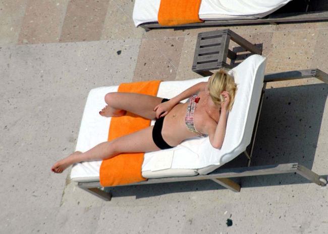 15P Scandal celebrity Lindsay Lohan nude ass and tits