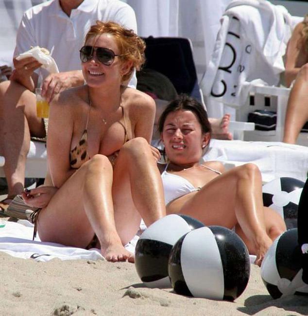 15P Scandal celebrity Lindsay Lohan nude ass and tits