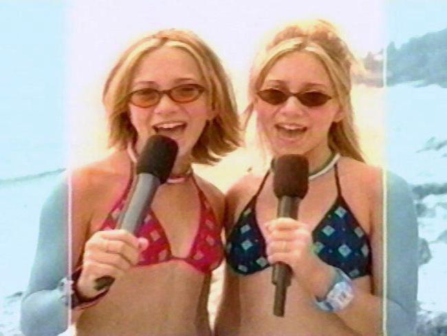 15P Celebrity Olsen Twins looking very sexy and hot