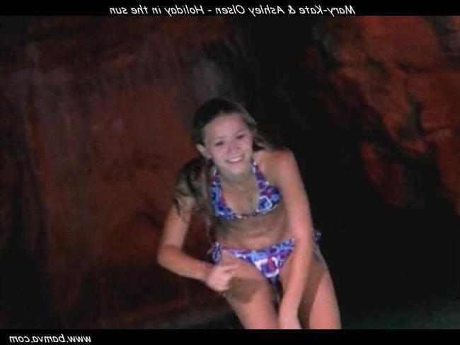 15P Celebrity Olsen Twins looking very sexy and hot