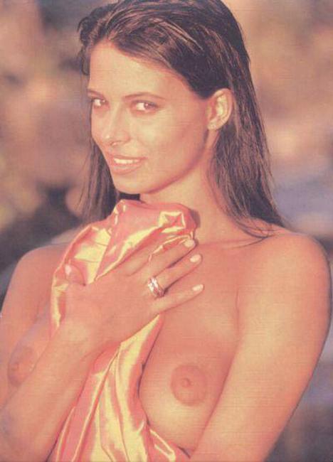 15P Celebrity Natalia Estrada showing big hard nipples
