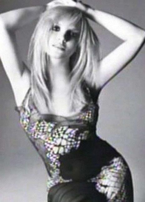 15P Celebrity scandal babe Britney Spears totally nasty pics