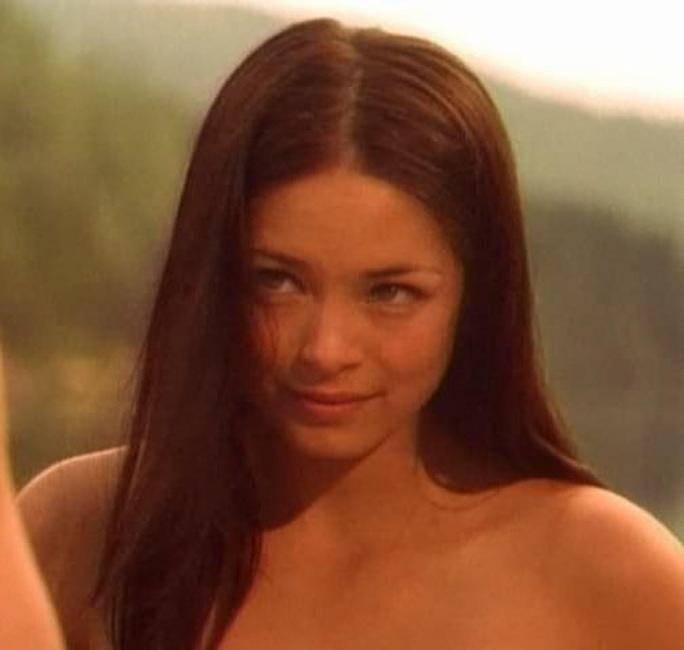 16P Lovely celebrity star Kristin Kreuk posing very sexy