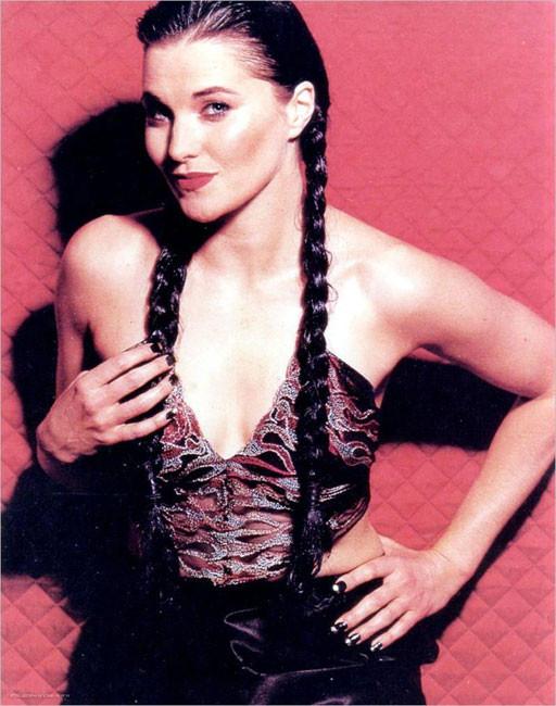 16P Beauty celebrity Lucy Lawless nude with hot celebrity female