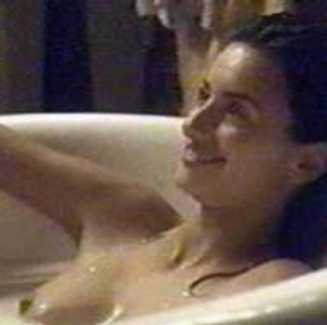 16P Exotic celebrity Penelope Cruz showing her hot nude boobs
