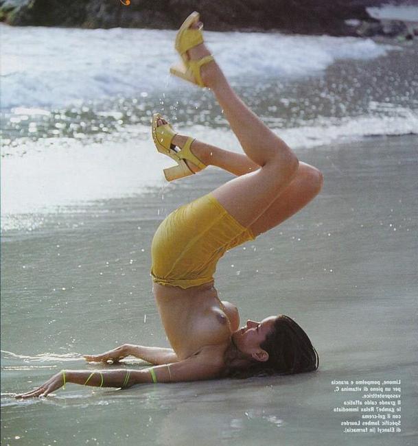 16P Celebrity with hot ass Patricia Velasquez showing her perfect nu