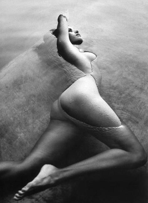 16P Celebrity with hot ass Patricia Velasquez showing her perfect nu
