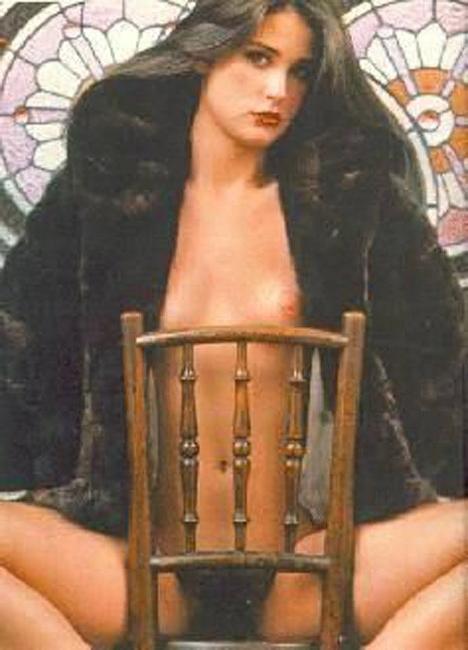 16P Exotic celebrity superstar Demi Moore totally nude