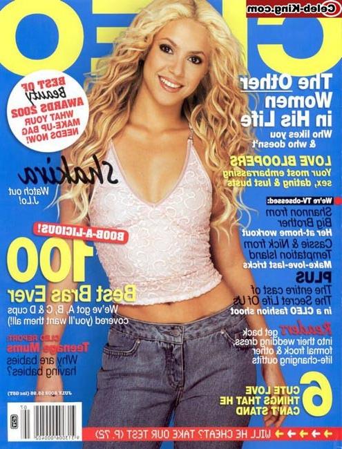 15P Wild celebrity superstar Shakira posing very sexy