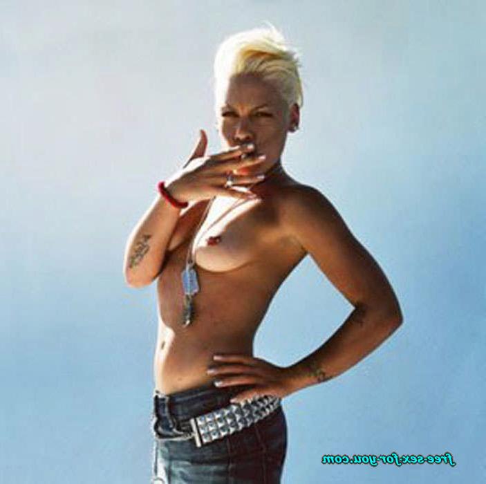 16P Pink showing her tits and see thru dress paparazzi pictures