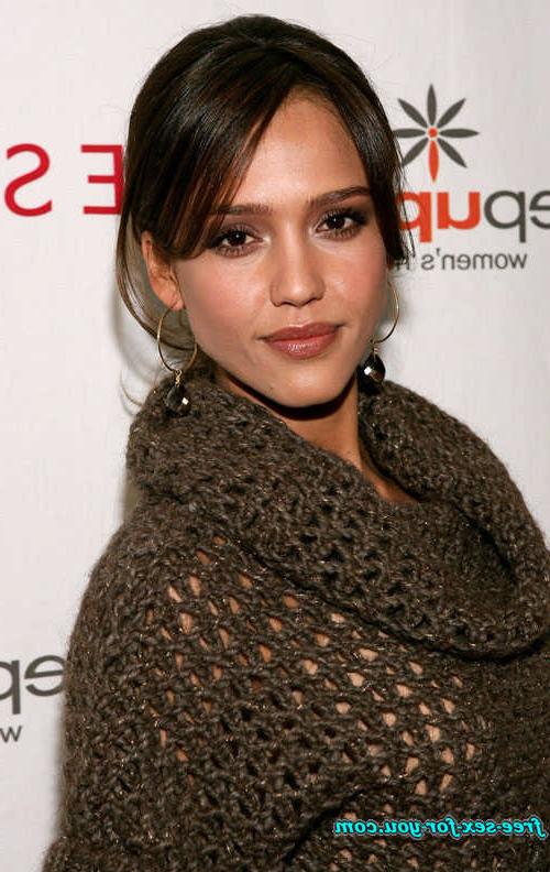 16P Jessica Alba showing tits in see thru and upskirt