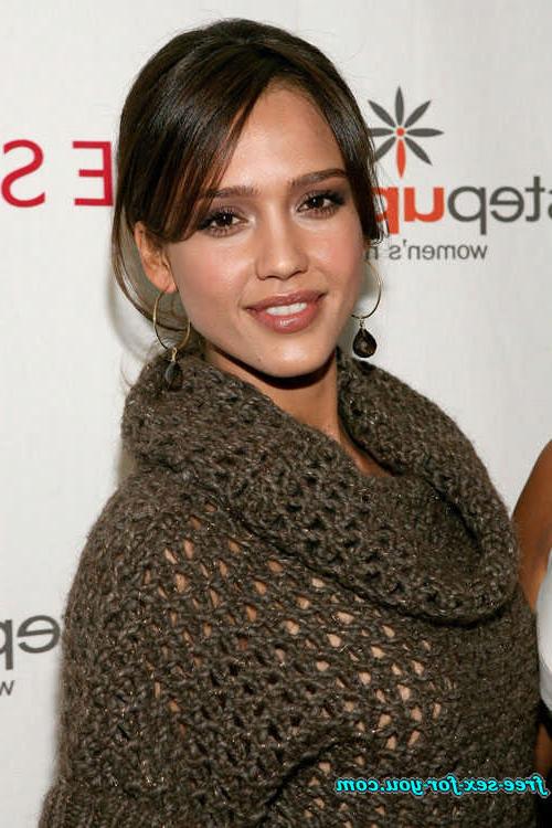 16P Jessica Alba showing tits in see thru and upskirt