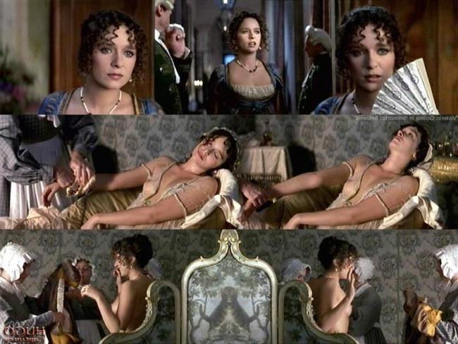 16P Greek Italian actress Valeria Golino nude on the beach