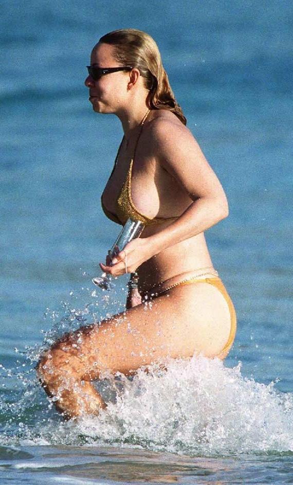 16P Mariah Carey upskirt and nipple slip paparazzi pictures