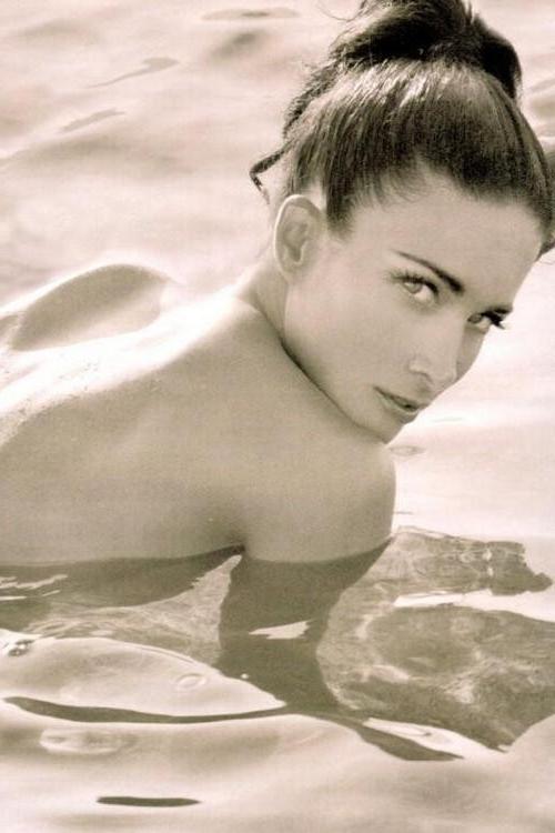 16P Top italian model Randi Ingerman shows her huge boobs