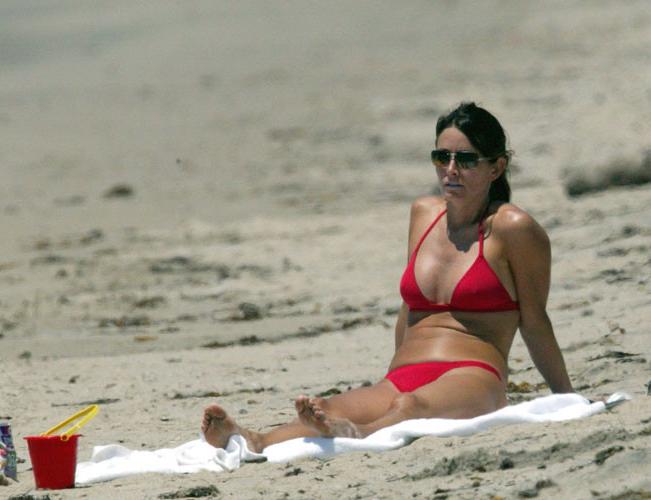 16P Courtney Cox nipple slip and bikini beach paparazzi pictures