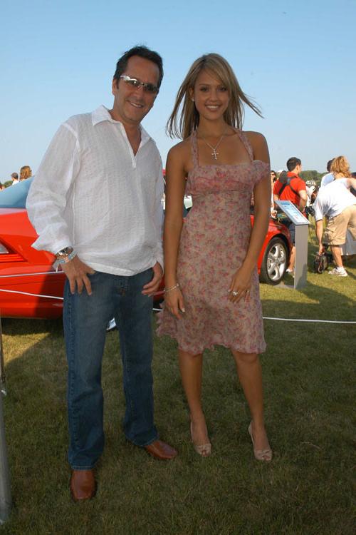 16P Jessica Alba have sex in wather and see thru paparazzi pictures