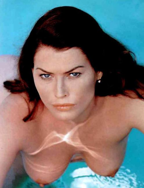 16P Celebrity movie star Carre Otis in some hot nude photos