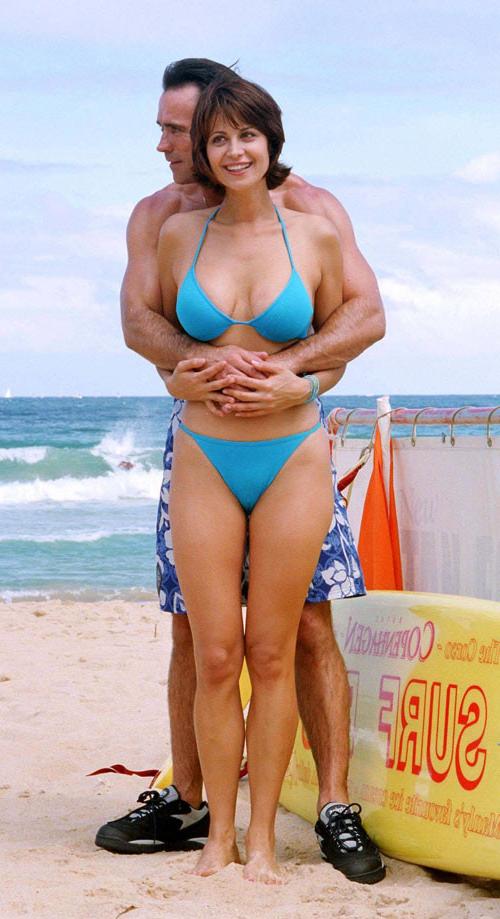 16P Catherine Bell in bikini and posing very sexy pictures