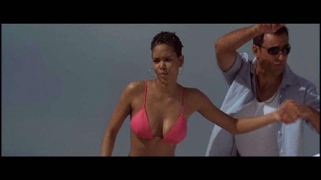 16P Black celebrity diva Halle Berry in hardcore sex scenes
