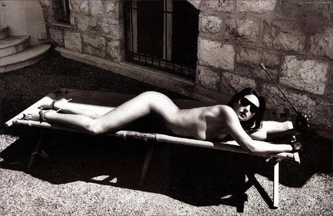 16P Italian star Monica Bellucci nude