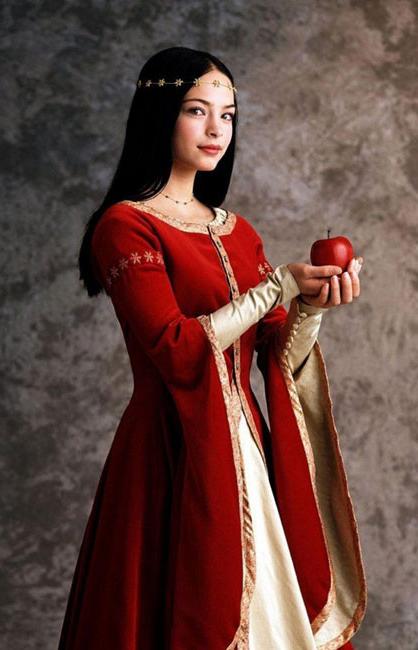 15P Kristin Kreuk naked photos