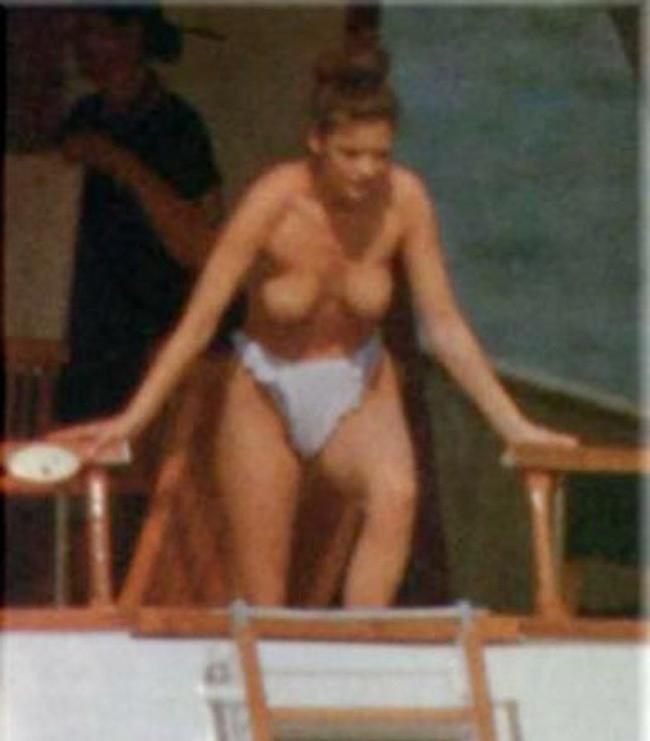 15P Catherine Zeta Jones nude and topless shots