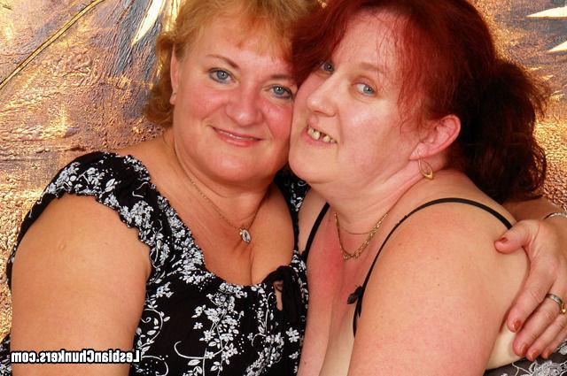 16P Mature BBW Lesbians Fuck with Toys