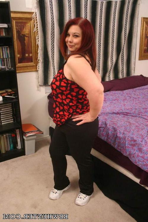 15P BBW slut drinking steaming hot cum right from the source