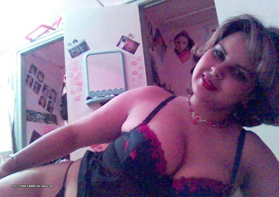 12P Large melons and big round butts