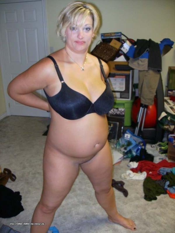 12P Girls with huge melons at home