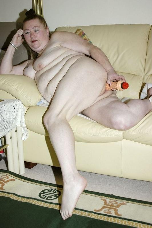 16P Old plumper fucks herself with a dildo