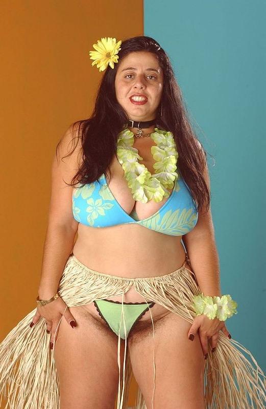 16P Hairy old plumper with big tits