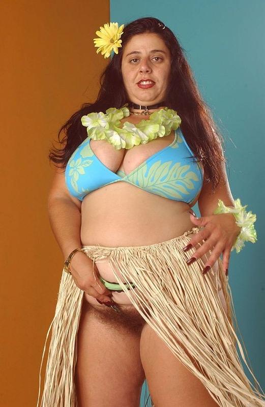 16P Hairy old plumper with big tits